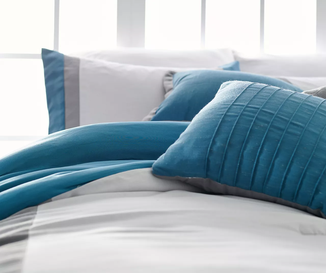 Vittorio Teal & Gray Comforter Set 4 Vittorio Teal & Gray Comforter Set - Image 2