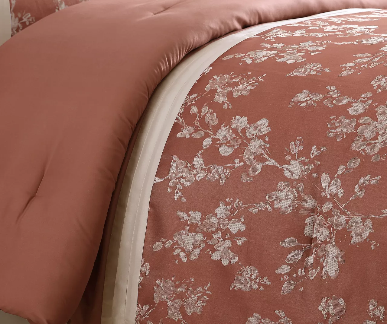Broyhill Kirkwale Rust Floral Jacquard 8-Piece Comforter Set 5 Broyhill Kirkwale Rust Floral Jacquard 8-Piece Comforter Set - Image 3