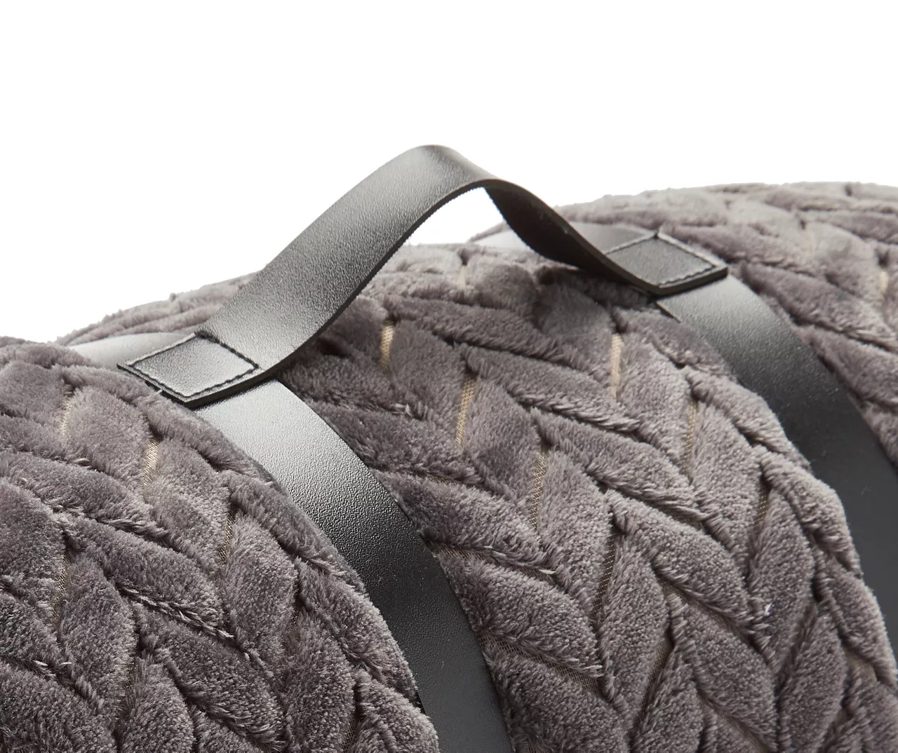 Atmosphere Gray Zigzag-Embossed Velvet King Blanket 6 Atmosphere Gray Zigzag-Embossed Velvet King Blanket - Image 4